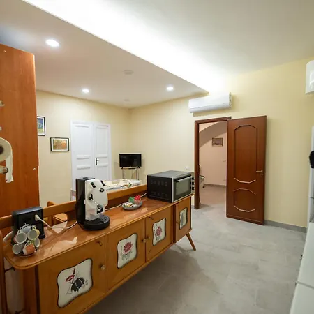 Le 4 Stagioni-nelcuoredicorleone Apartment *