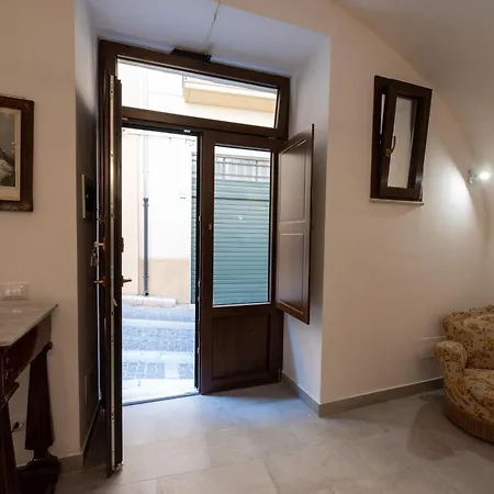 Apartment Le 4 Stagioni-nelcuoredicorleone Corleone